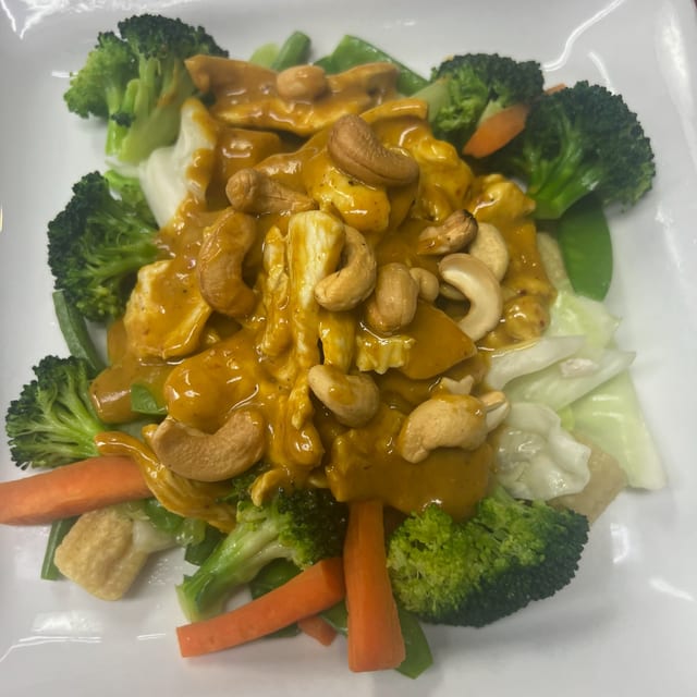 (LS) Stir-Fried Cashew Nut.